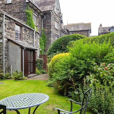 Clover Cottage *